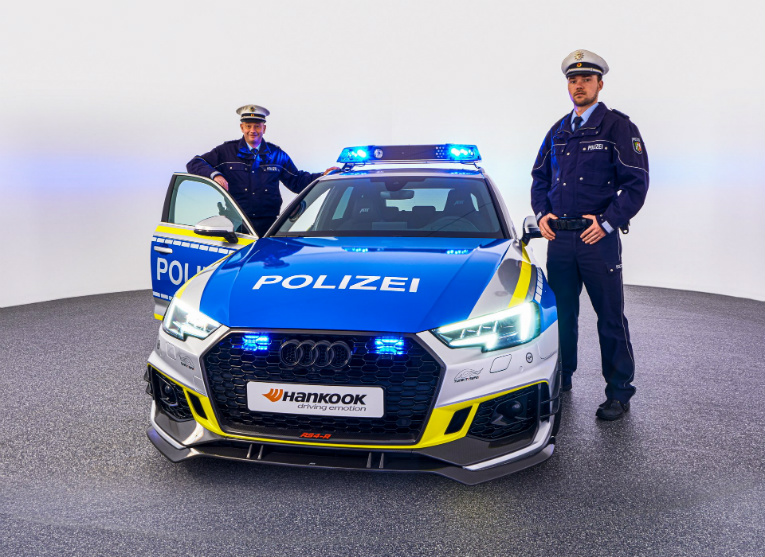 Stize Opaki Policijski Audi Ima 530 Ks I Ide 300 Km H Index Hr