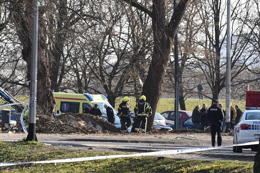 Studentski dom se oglasio o evakuaciji studenata. Pauk odnosi automobile s parkinga