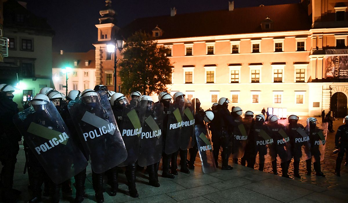 Masovni prosvjed za pravo na pobačaj u Varšavi 81a360b0-5833-4e38-9baf-876a96ef3d20