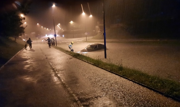 FOTO I VIDEO Ljubljana potopljena: "Ovo se događa jednom u 250 godina"