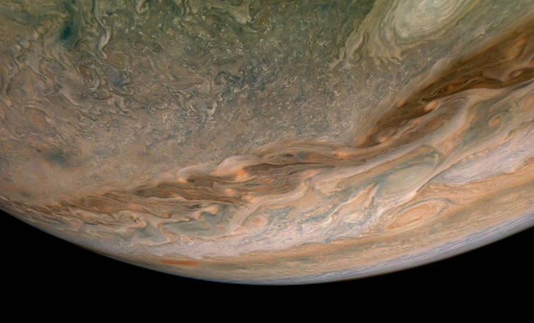 NASA objavila nove fotografije s površine Jupitera - nadrealne su