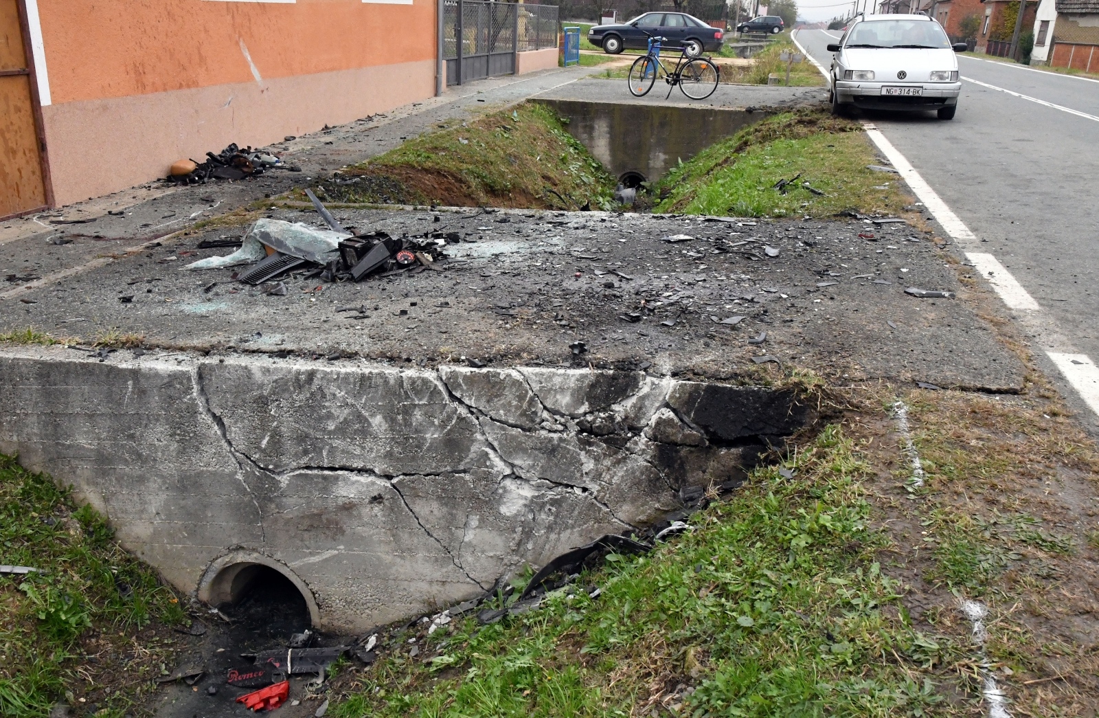 Policija objavila slike auta iz sinoćnje nesreće, na njima je samo hrpa lima