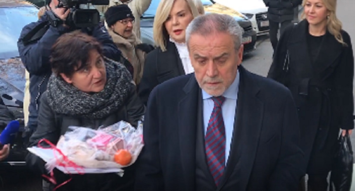 kako započeti druženje nakon što ste dugo bili samciaplikacija za upoznavanje u Parizu